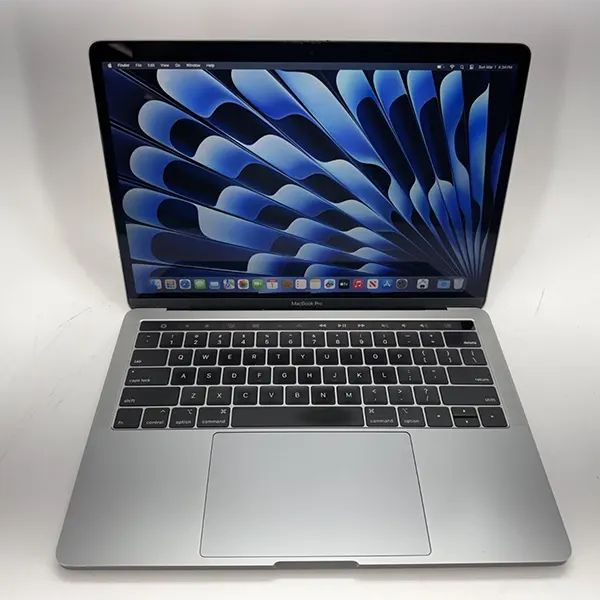 Apple 2019 MacBook Pro 13" 2.8GHz Quad-Core i7 16GB RAM 1TB SSD